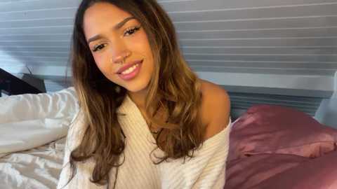 Media: foxysnowball235 Stripchat 2024-11-19 10:16:00