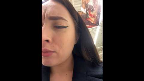 Media: holly_play Stripchat 2024-11-19 13:05:00