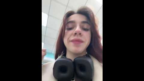 Media: lily__belle Stripchat 2024-11-19 13:10:00