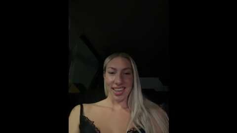 Media: luisabecker Stripchat 2024-11-19 15:56:00