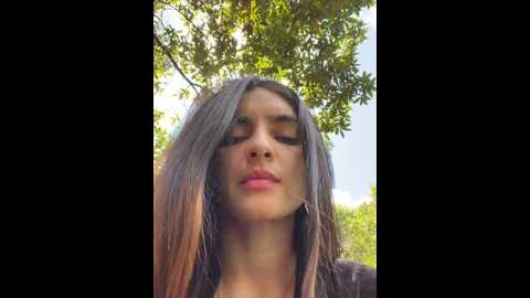 Media: sam_sara Stripchat 2024-11-19 18:10:00