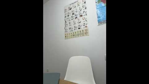 Media: streetdoll Stripchat 2024-11-19 17:25:00