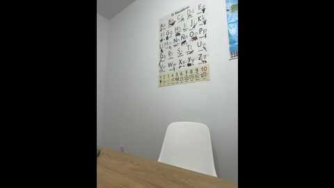 Media: streetdoll Stripchat 2024-11-19 18:34:00