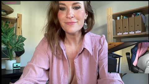 Media: vanessaconseil Stripchat 2024-11-19 09:24:00