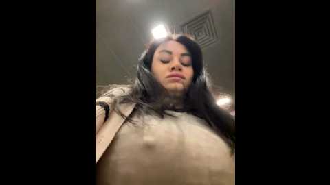 Media: wet__bunny Stripchat 2024-11-19 08:08:00
