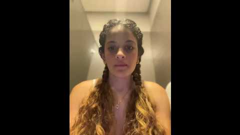 Media: alana15 Stripchat 2024-11-20 14:02:00
