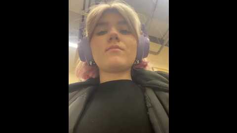 Media: baby__naughty Stripchat 2024-11-20 14:48:00