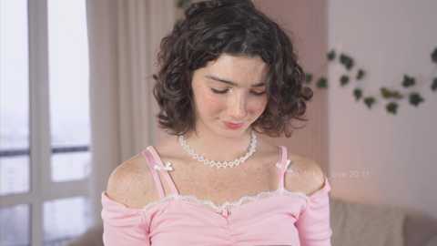 Media: bonnieeversley Stripchat 2024-11-20 07:15:00
