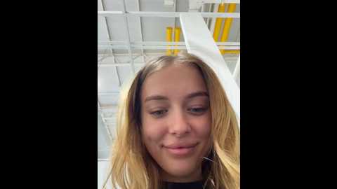 Media: enjoy_my_beauty Stripchat 2024-11-20 06:53:00