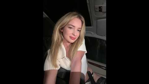 Media: evieevans Stripchat 2024-11-20 22:36:00