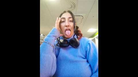 Media: hotasiansensation Stripchat 2024-11-20 11:06:00