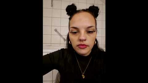 Media: jujuicy_97 Stripchat 2024-11-20 06:06:00