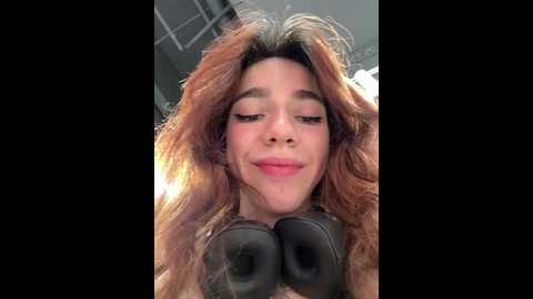 Media: lily__belle Stripchat 2024-11-20 13:57:00