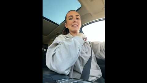 Media: lola_tentatiion Stripchat 2024-11-20 13:30:00