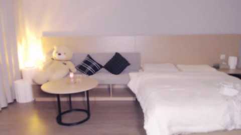 Media: lucky_baby Stripchat 2024-11-20 19:01:00