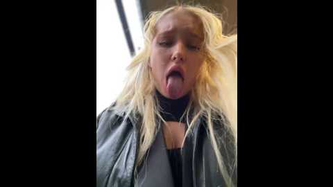 Media: milkyy_wway Stripchat 2024-11-20 08:46:00