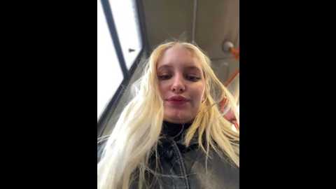 Media: milkyy_wway Stripchat 2024-11-20 09:06:00