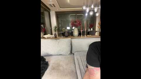 Media: sexonmylvl Stripchat 2024-11-20 01:12:00