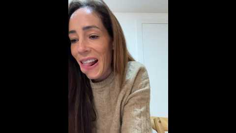 Media: sweeetalegra Stripchat 2024-11-20 17:04:00