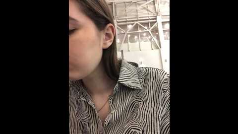 Media: unamiumiu Stripchat 2024-11-20 10:29:00