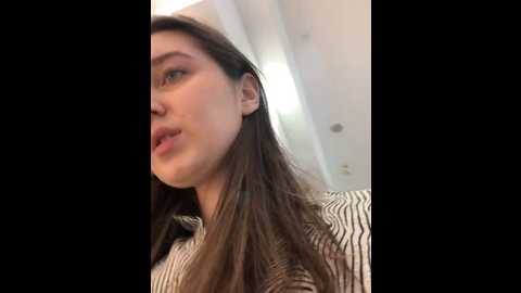 Media: unamiumiu Stripchat 2024-11-20 14:26:00