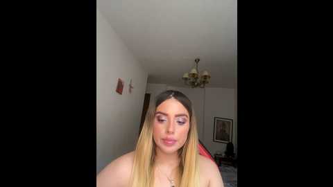 Media: alirawrz Stripchat 2024-11-21 14:22:00