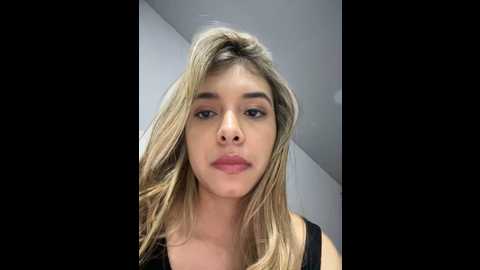 Media: carolina__star Stripchat 2024-11-21 02:15:00
