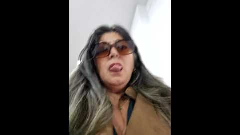 Media: emma_tour Stripchat 2024-11-21 16:30:00