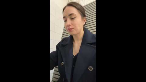 Media: holly_play Stripchat 2024-11-21 12:26:00