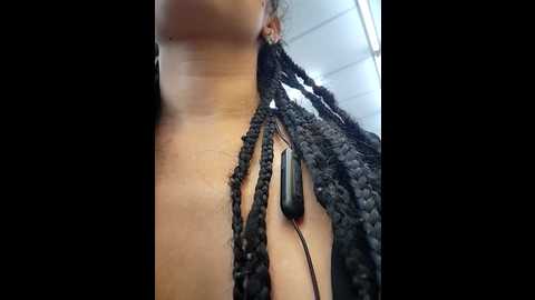 Media: izabella_bella Stripchat 2024-11-21 10:21:00