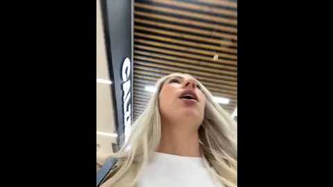 Media: luisabecker Stripchat 2024-11-21 15:08:00