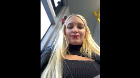 Media: milkyy_wway Stripchat 2024-11-21 07:56:00