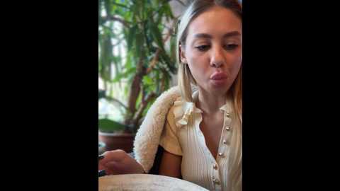 Media: myrtle_beach Stripchat 2024-11-21 10:39:00