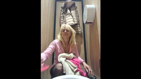 Media: nathotsexy1 Stripchat 2024-11-21 10:36:00