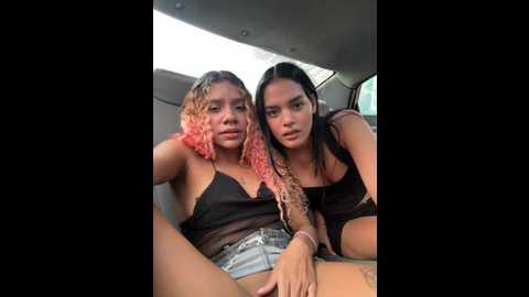 Media: naughty_friends_ Stripchat 2024-11-21 21:56:00