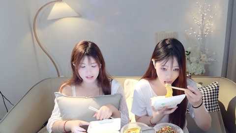 Media: sweety_by2 Stripchat 2024-11-21 11:35:00