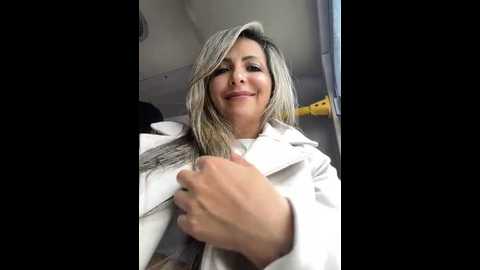 Media: _abril_office1 Stripchat 2024-11-22 16:01:00