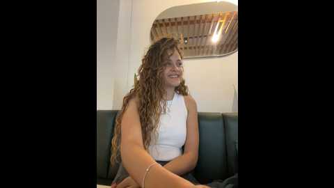 Media: alana15 Stripchat 2024-11-22 19:20:00