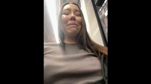 Media: asian_asami Stripchat 2024-11-22 12:05:00