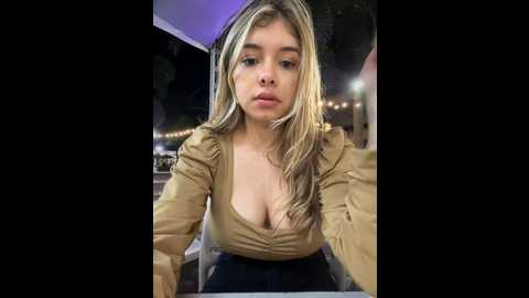 Media: carolina__star Stripchat 2024-11-22 01:01:00