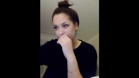 Media: catherine_la Stripchat 2024-11-22 14:00:00