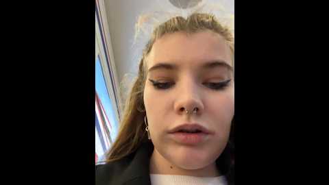 Media: holy_tereza Stripchat 2024-11-22 16:41:00