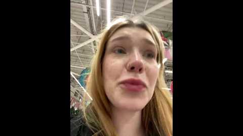 Media: honey___hot Stripchat 2024-11-22 18:45:00