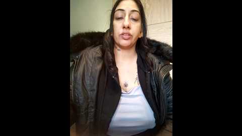 Media: hotasiansensation Stripchat 2024-11-22 14:29:00