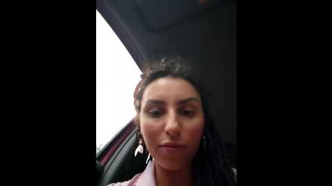 Media: izabella_bella Stripchat 2024-11-22 10:20:00