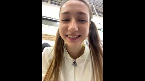Media: lia__love Stripchat 2024-11-22 13:05:00