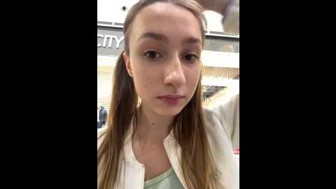 Media: lia__love Stripchat 2024-11-22 14:54:00