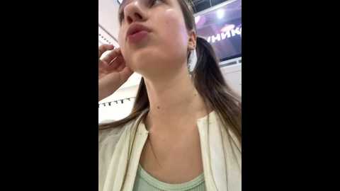Media: lia__love Stripchat 2024-11-22 17:37:00
