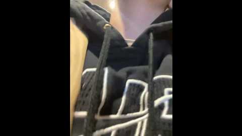 Media: lola_tentatiion Stripchat 2024-11-22 09:31:00