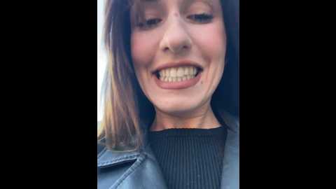 Media: lola_tentatiion Stripchat 2024-11-22 13:55:00
